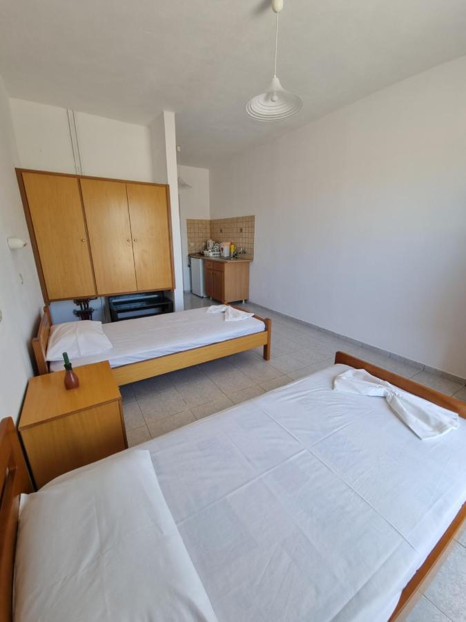 White Rose Apartment Kampos  ภายนอก รูปภาพ