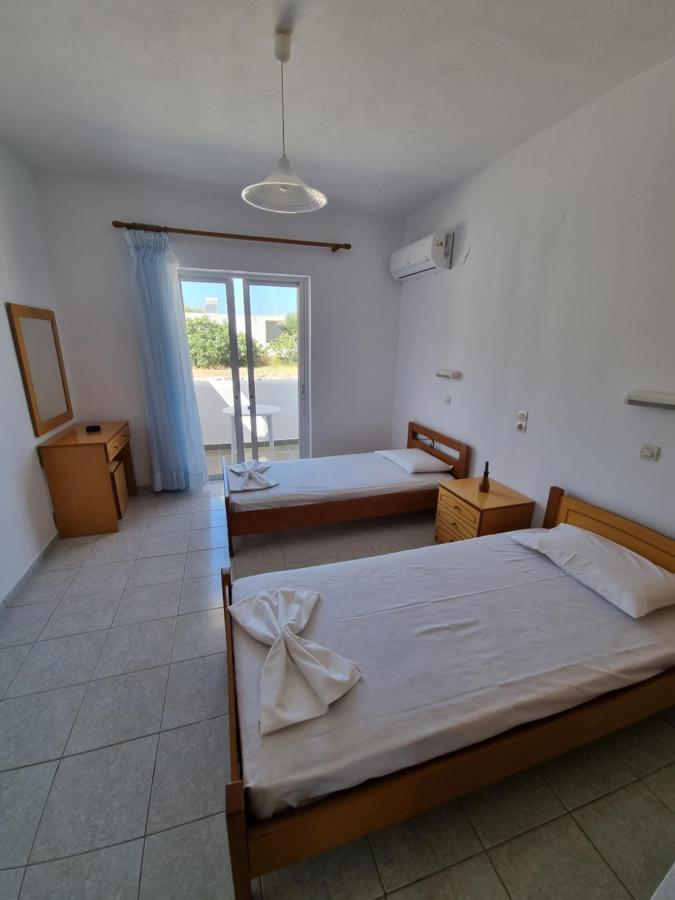White Rose Apartment Kampos  ภายนอก รูปภาพ